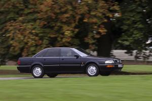 Audi V8 1988 года  (UK)